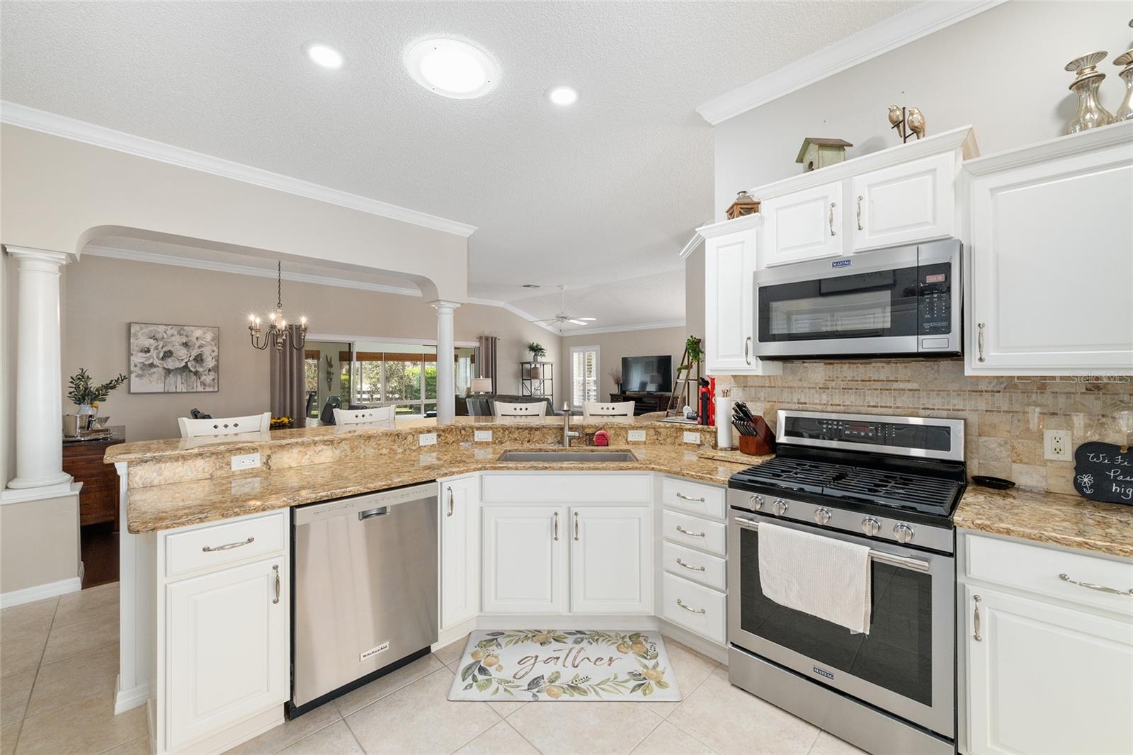 VILLAGES/MARION UN 44 - Residential