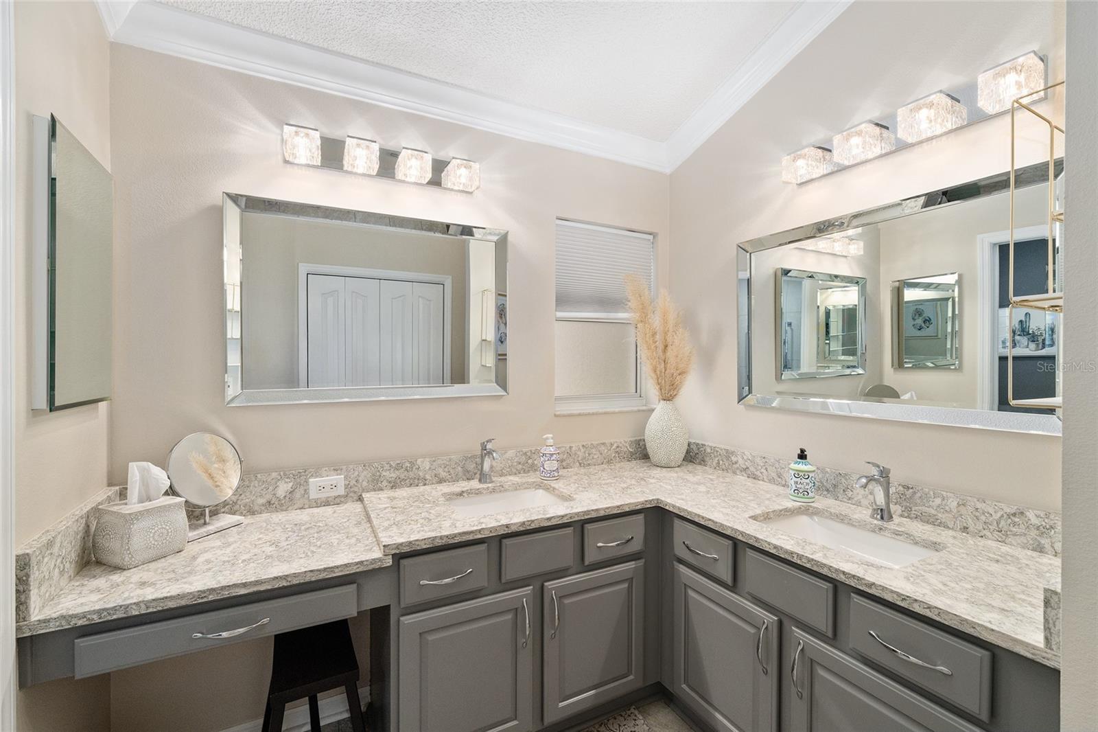 VILLAGES/MARION UN 44 - Residential