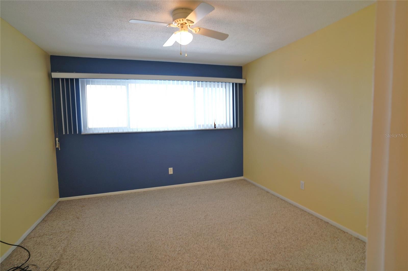 GULF TWIN TOWERS - Residential