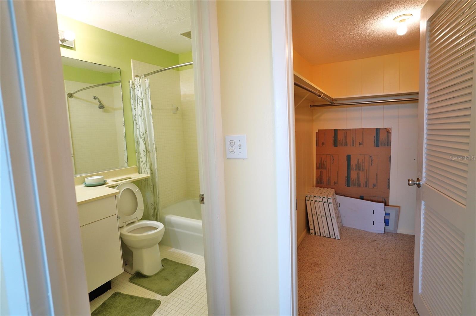 GULF TWIN TOWERS - Residential