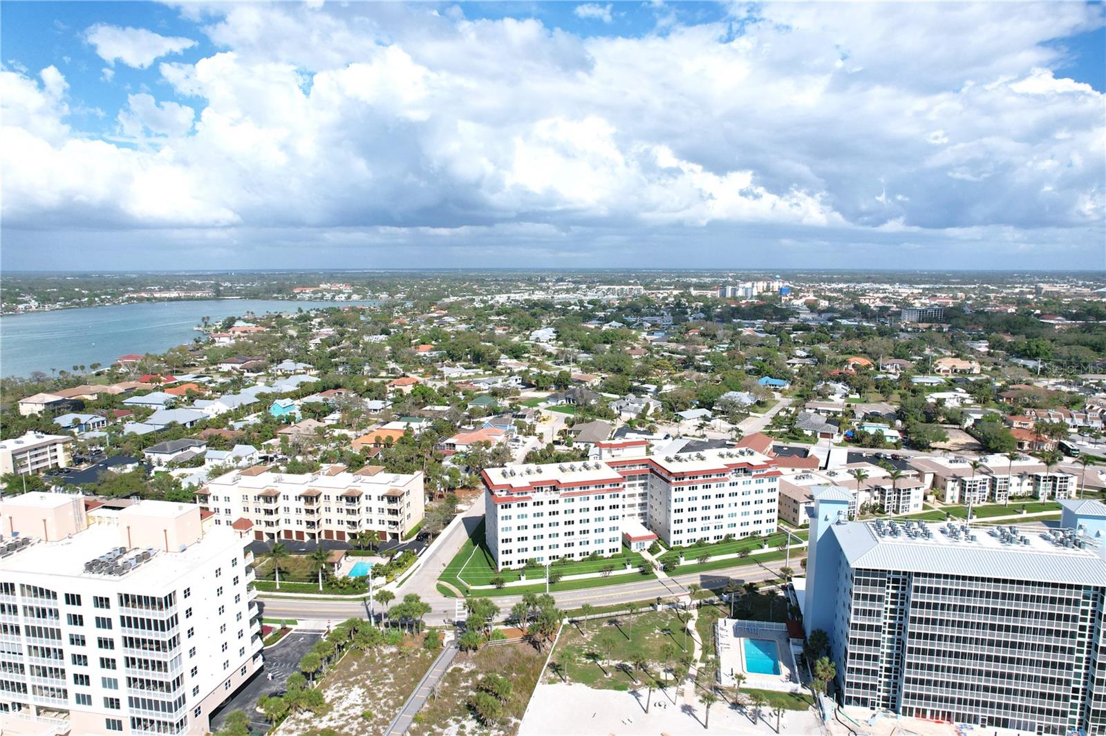 GULF TWIN TOWERS - Residential