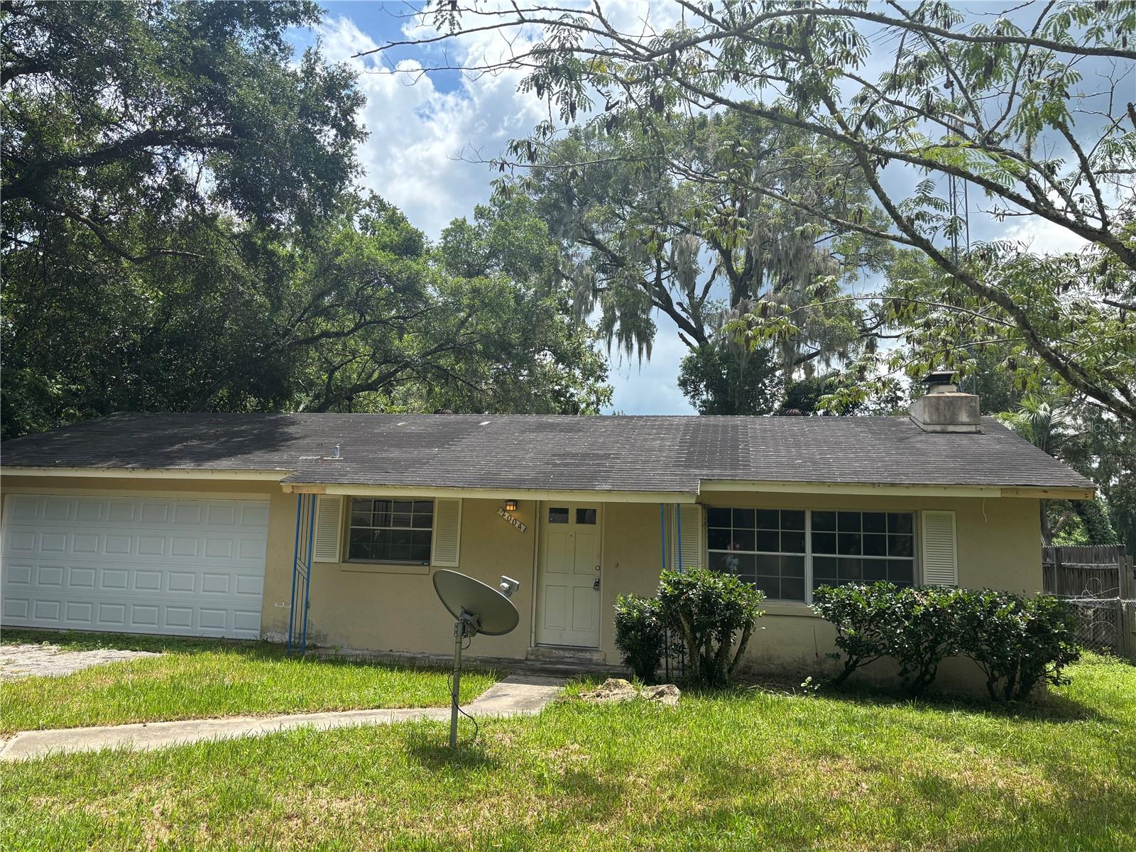 Wonderfully cozy two bedroom home with fireplace.Easy access to schools, shopping, major highways for commuting and enjoying Central Florida cultural events. Please complete an application after viewing the property with a Real Estate Agent. Applications must include proof of income, valid photo ID and application fee. A credit and background check will be performed on all completed applications. All properties are rented in as-is condition.