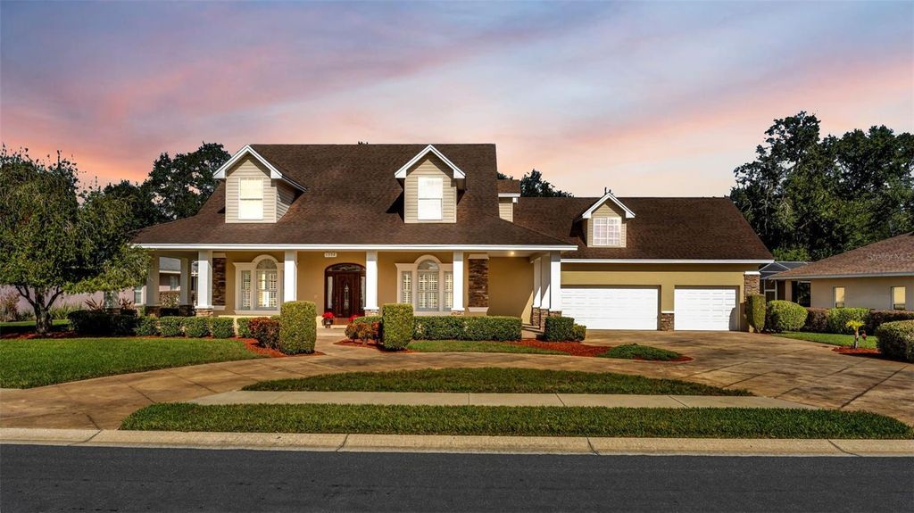 Photo of 1558 Yorkshire Trail, Lakeland, FL 33809 (MLS # A4676701)