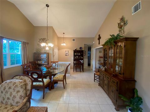 A home in LONGWOOD