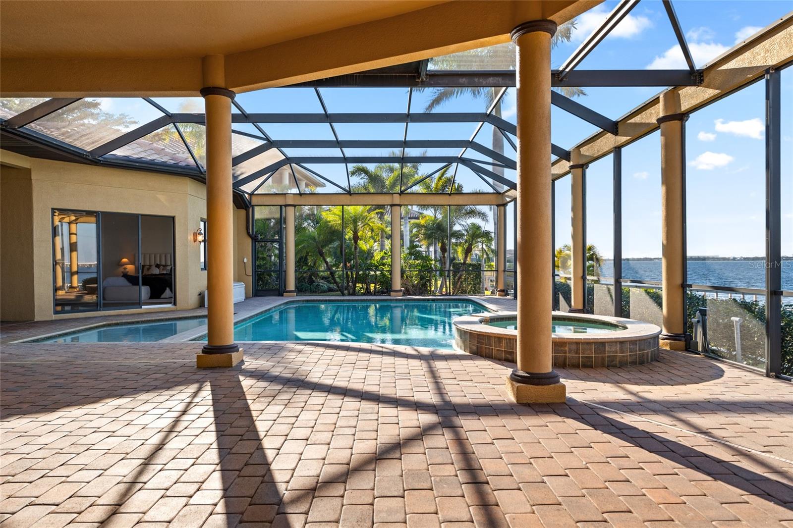 HAWK ISLAND - Residential