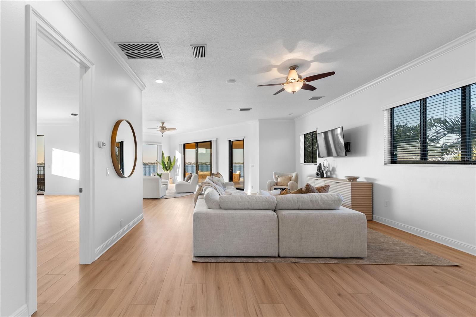 HAWK ISLAND - Residential