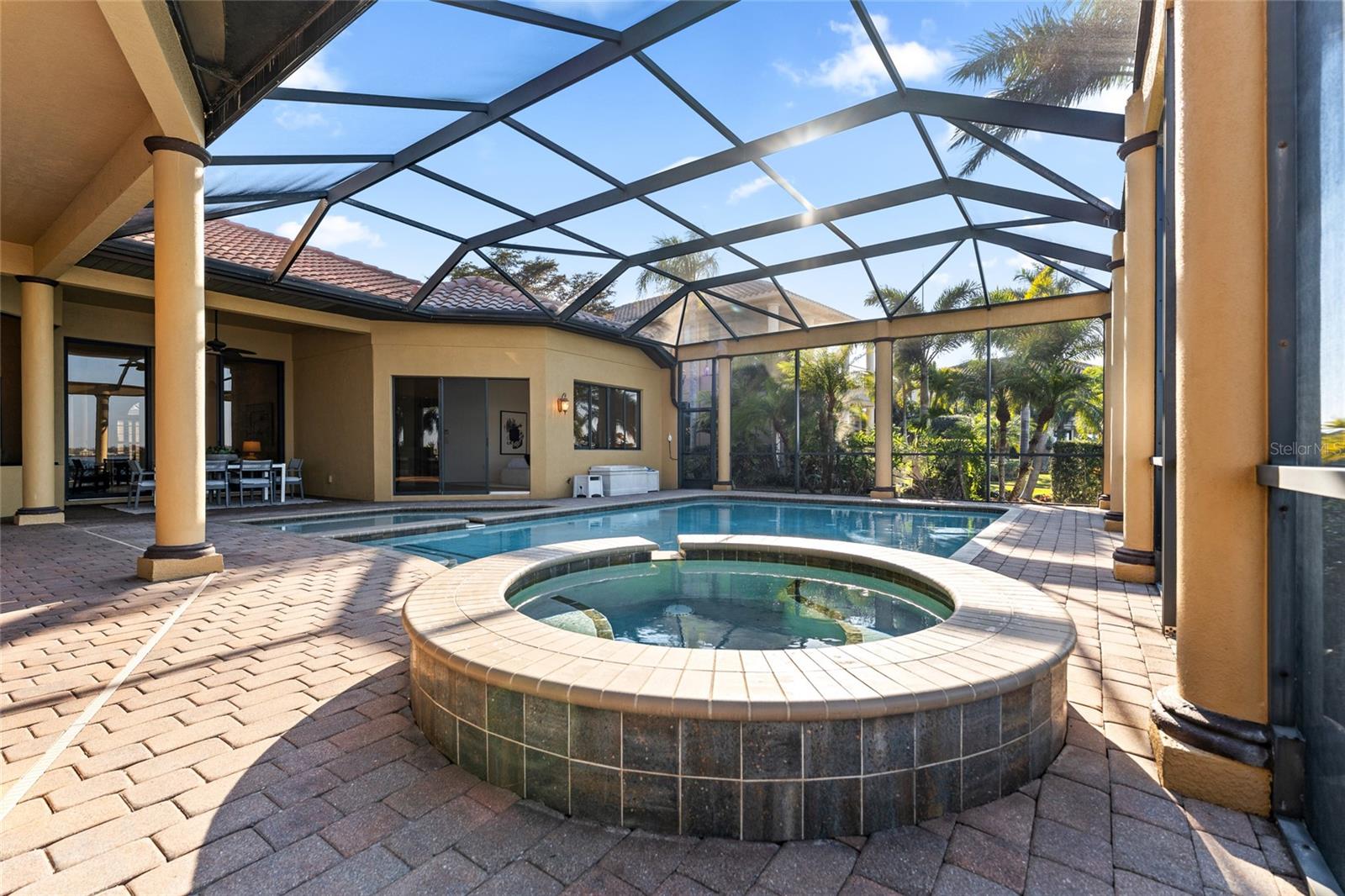 HAWK ISLAND - Residential