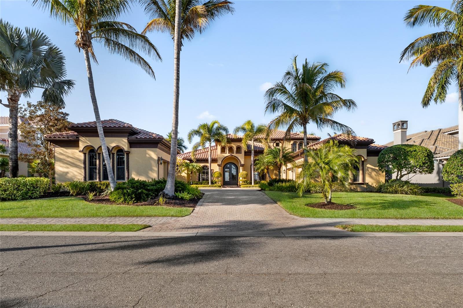 HAWK ISLAND - Residential