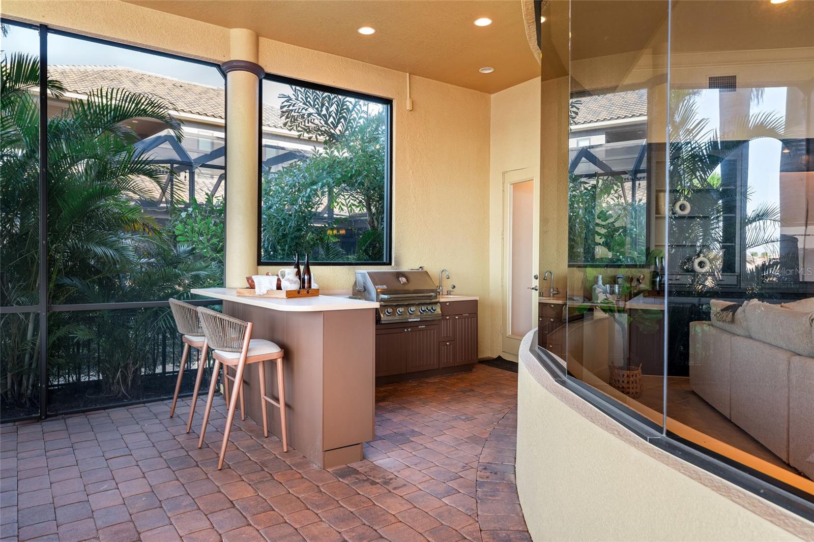 HAWK ISLAND - Residential