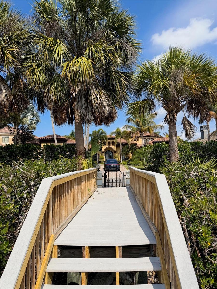 HAWK ISLAND - Residential