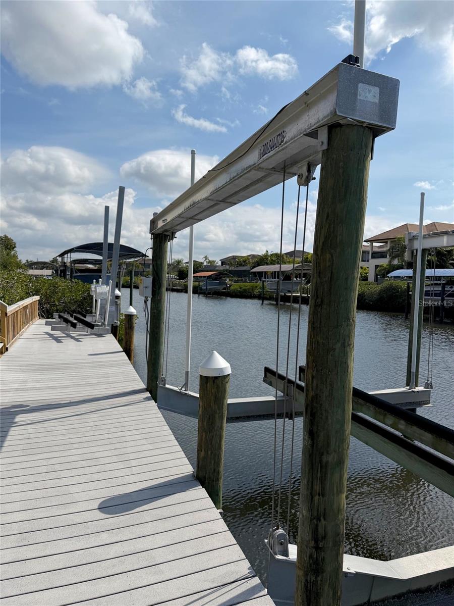 HAWK ISLAND - Residential