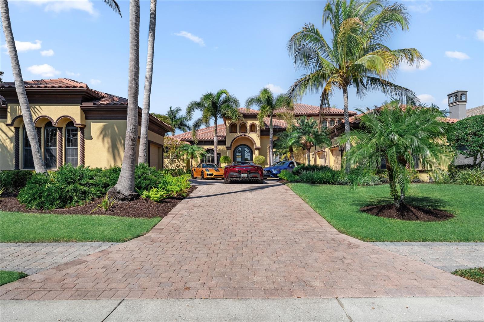 HAWK ISLAND - Residential