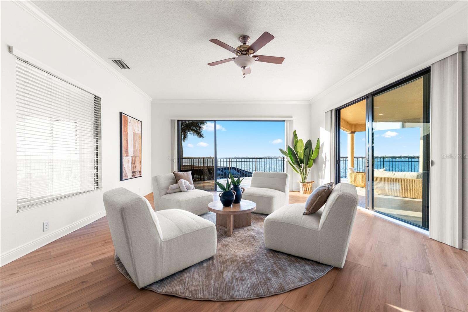 HAWK ISLAND - Residential