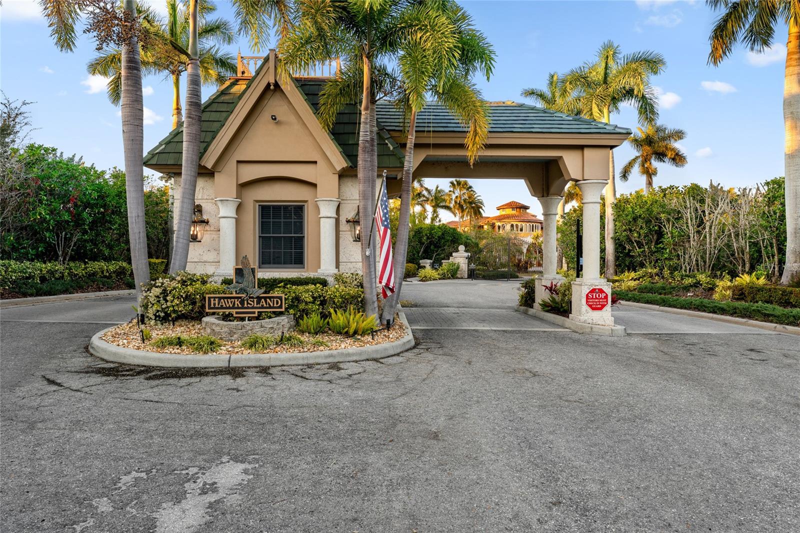 HAWK ISLAND - Residential