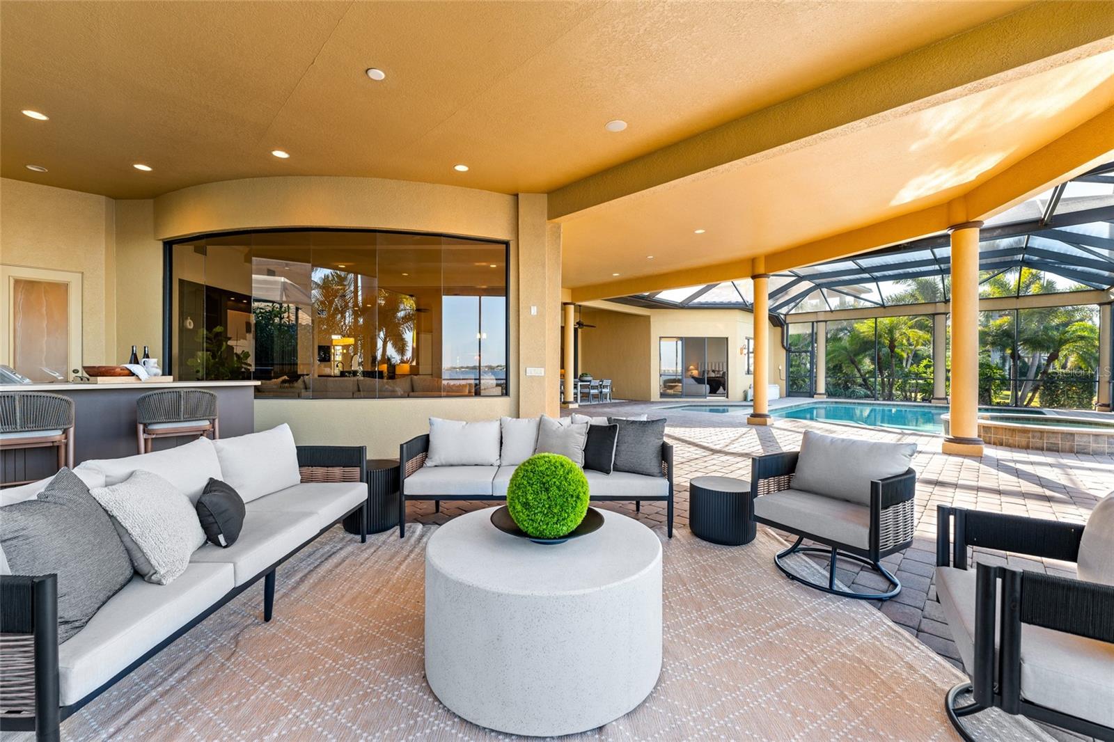 HAWK ISLAND - Residential