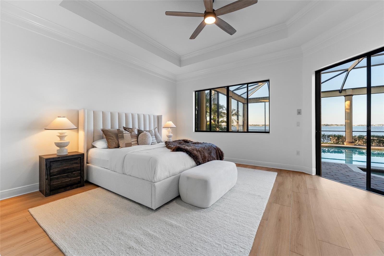 HAWK ISLAND - Residential