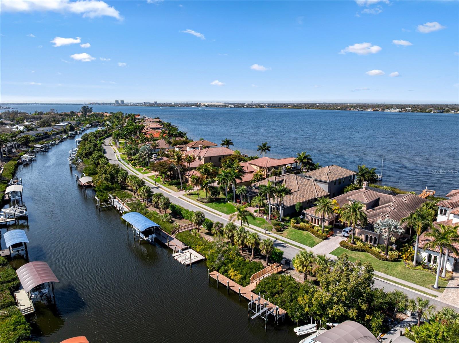 HAWK ISLAND - Residential