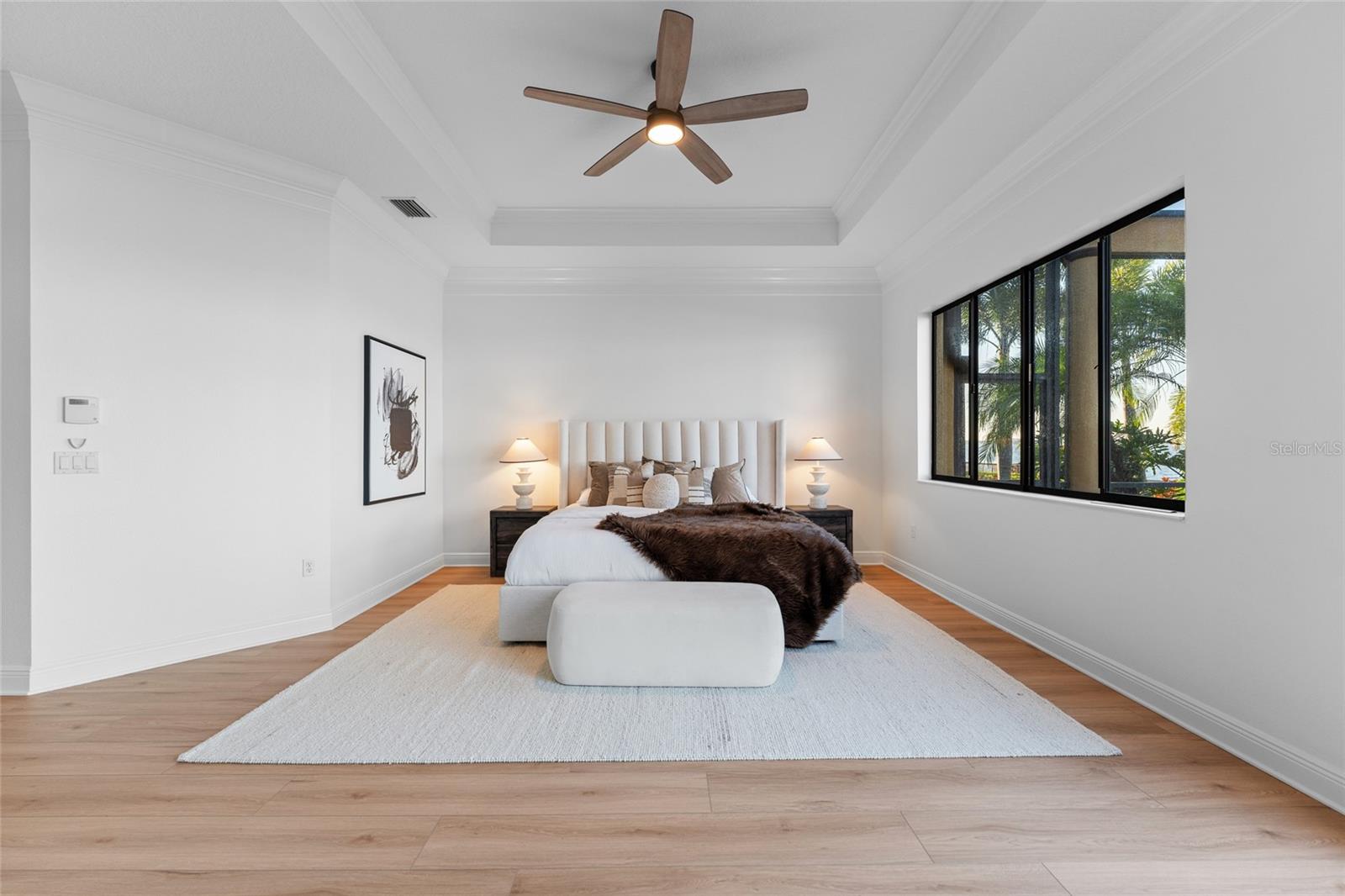 HAWK ISLAND - Residential