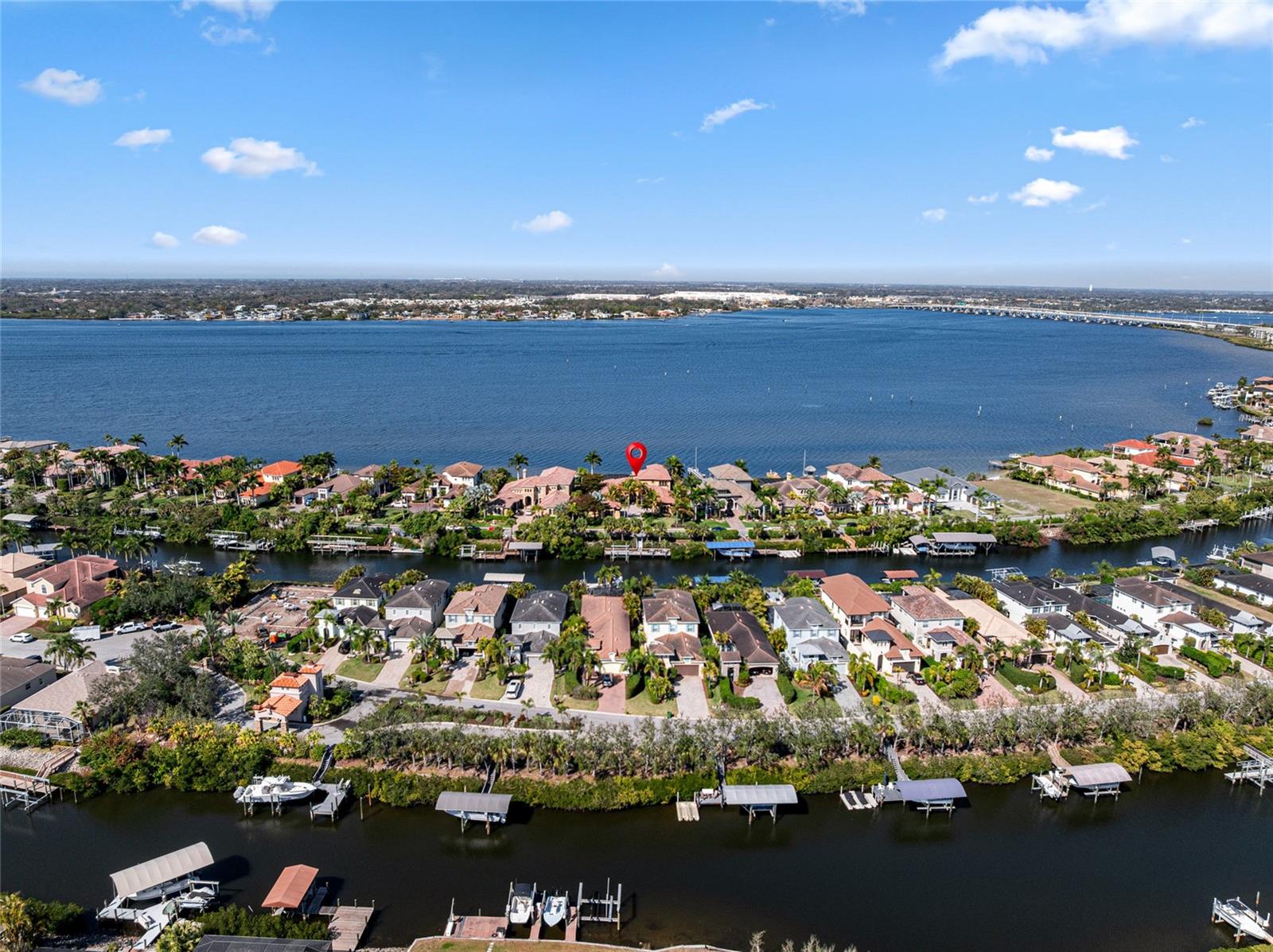 HAWK ISLAND - Residential