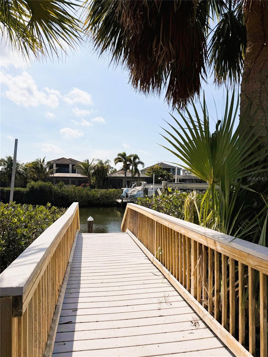 HAWK ISLAND - Residential