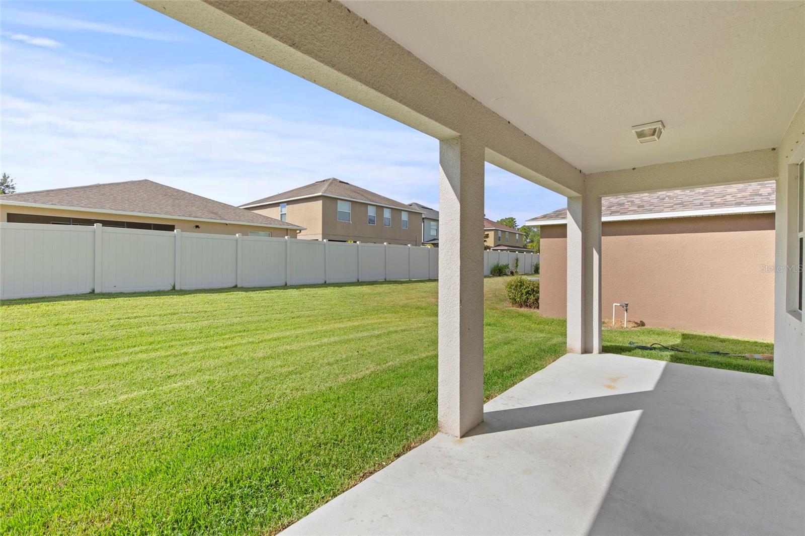 VISTA PALMS - Residential