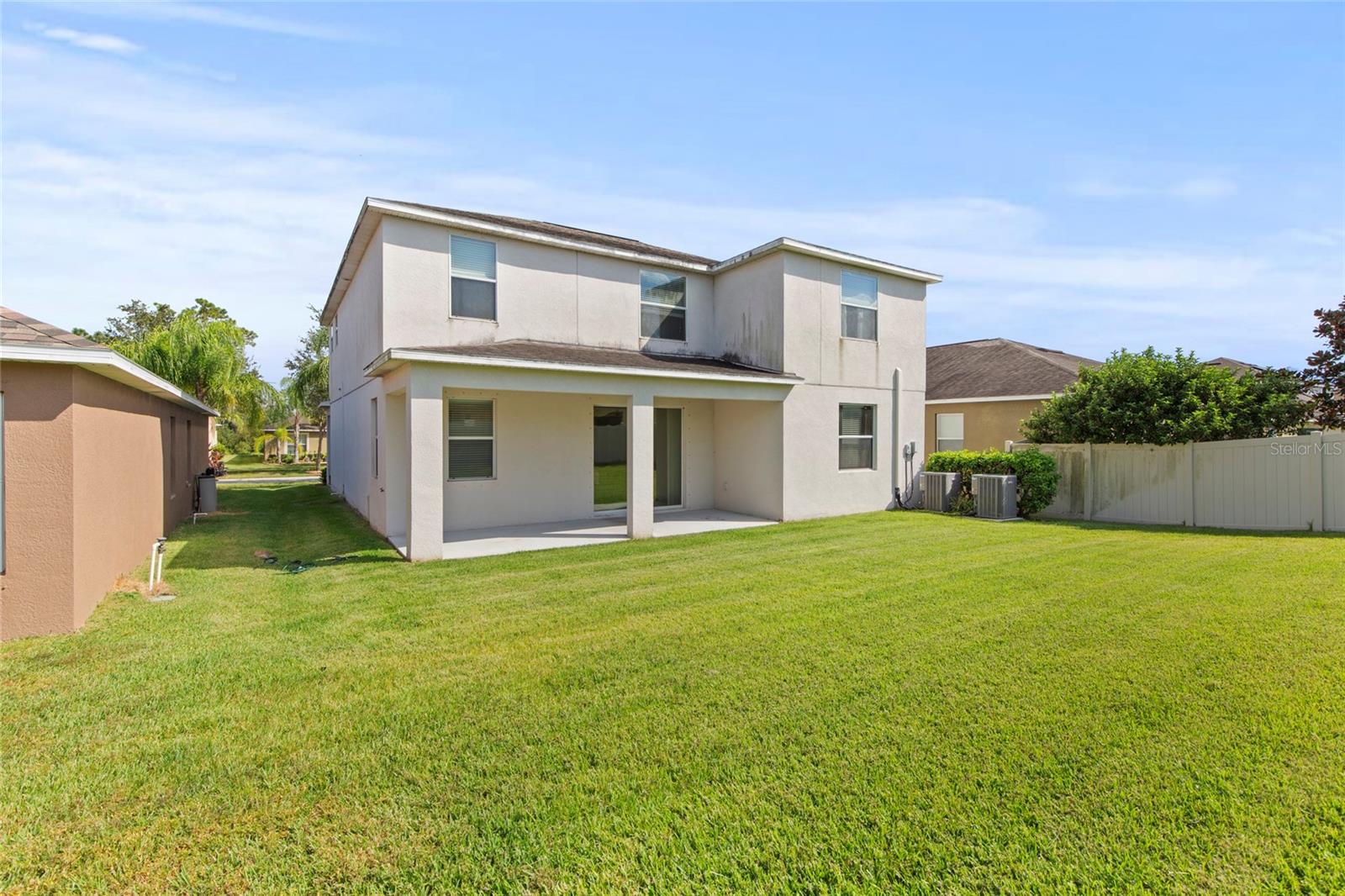 VISTA PALMS - Residential