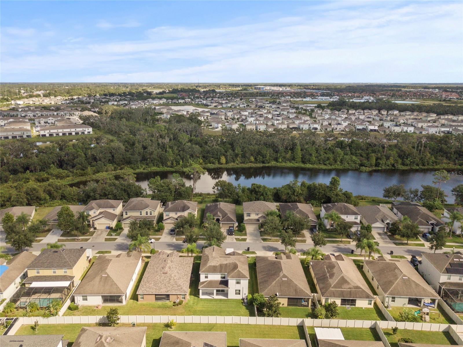 VISTA PALMS - Residential