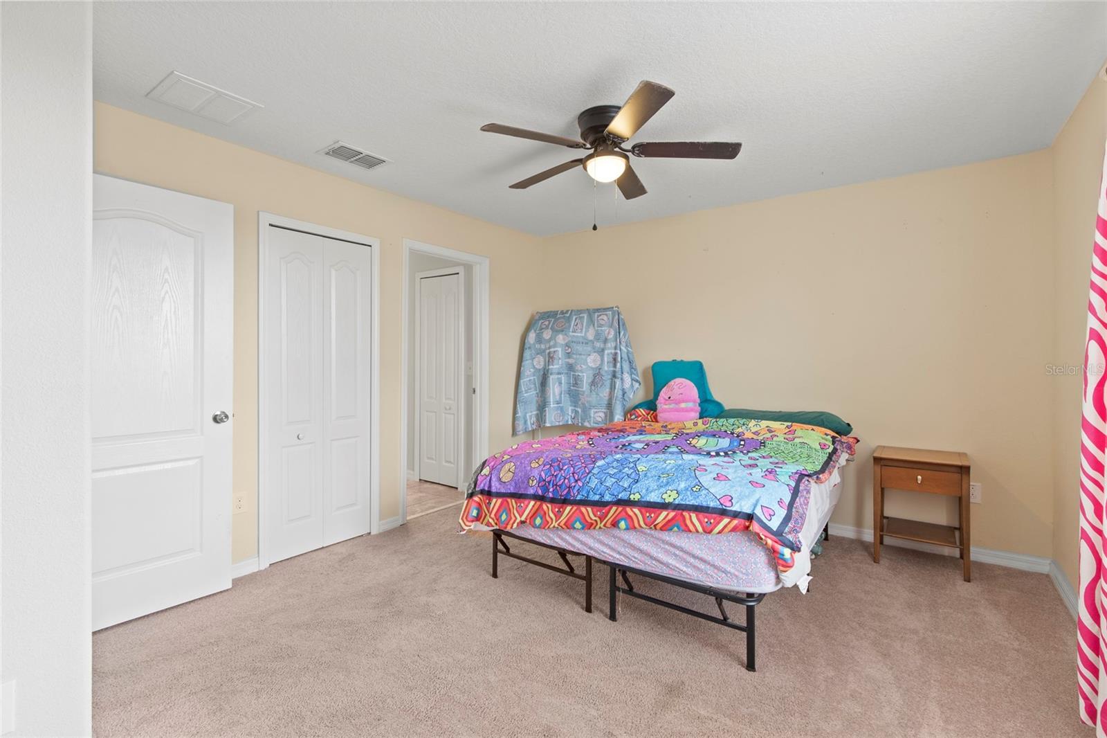 VISTA PALMS - Residential