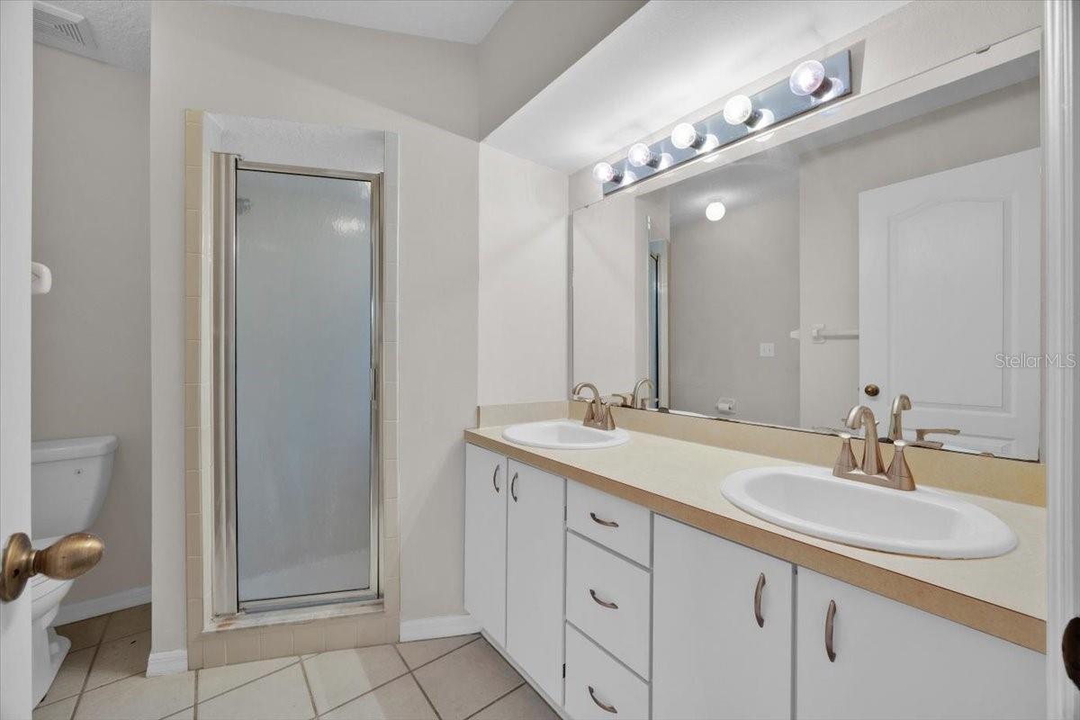 SWEETWATER GOLF & TENNIS CLUB ADD 02 - Residential