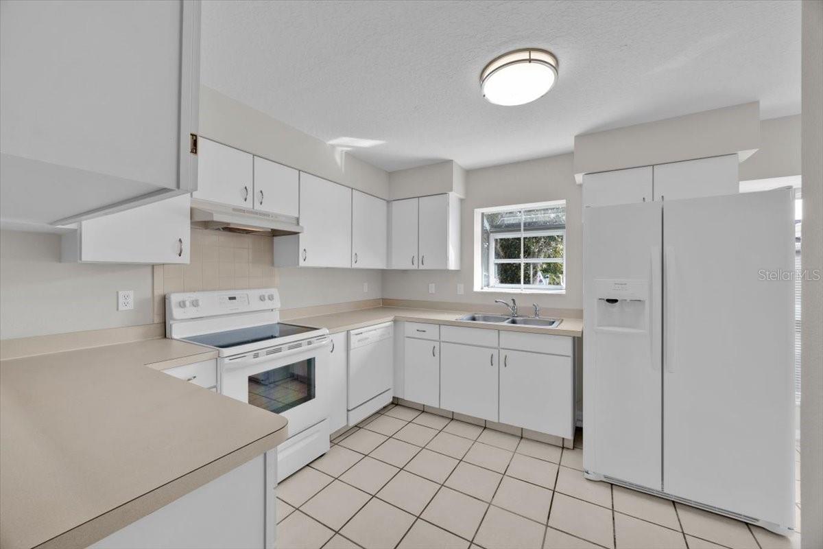 SWEETWATER GOLF & TENNIS CLUB ADD 02 - Residential