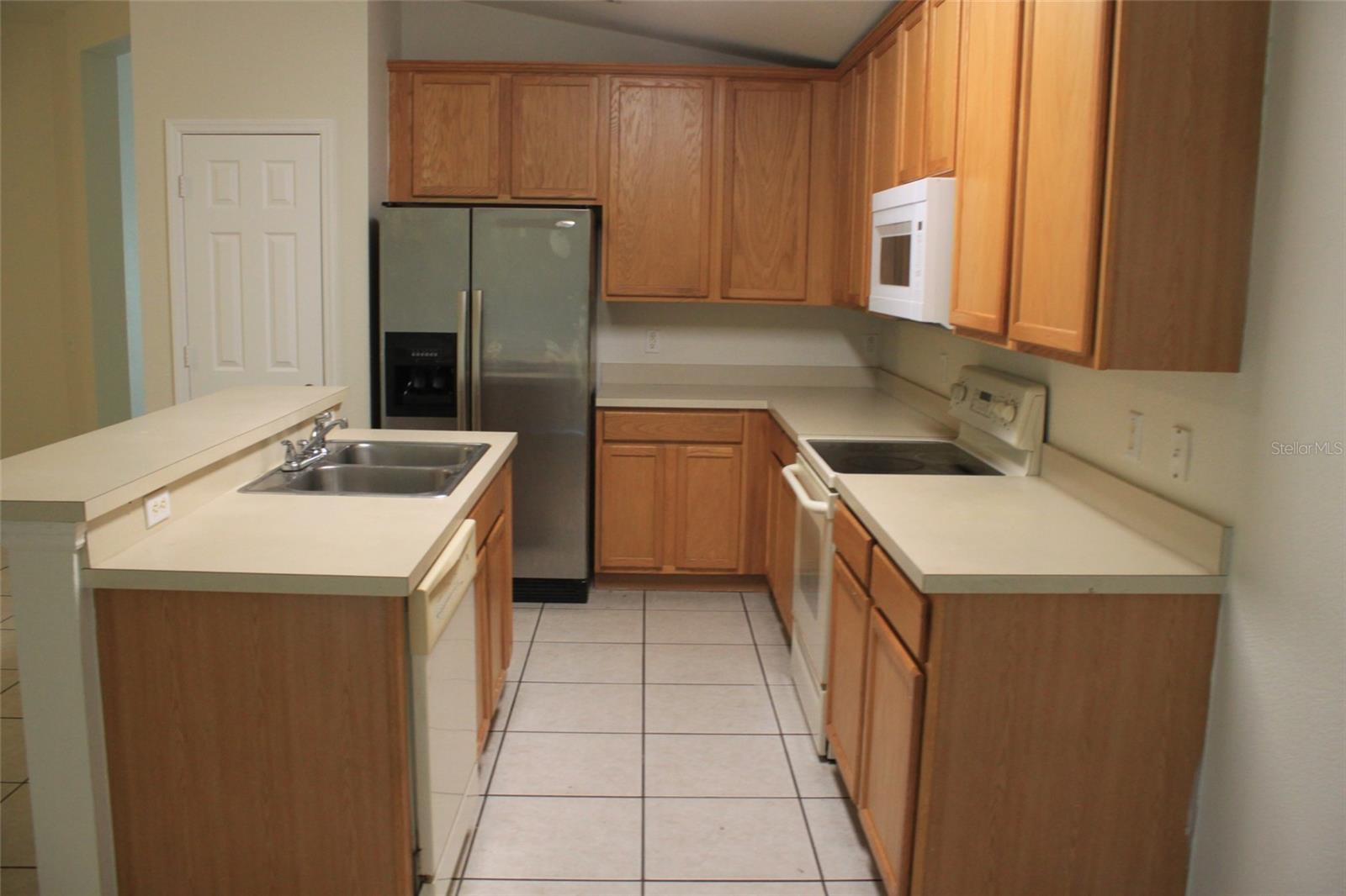 OAK HAMMOCK PRESERVE UN 1 - Residential Lease