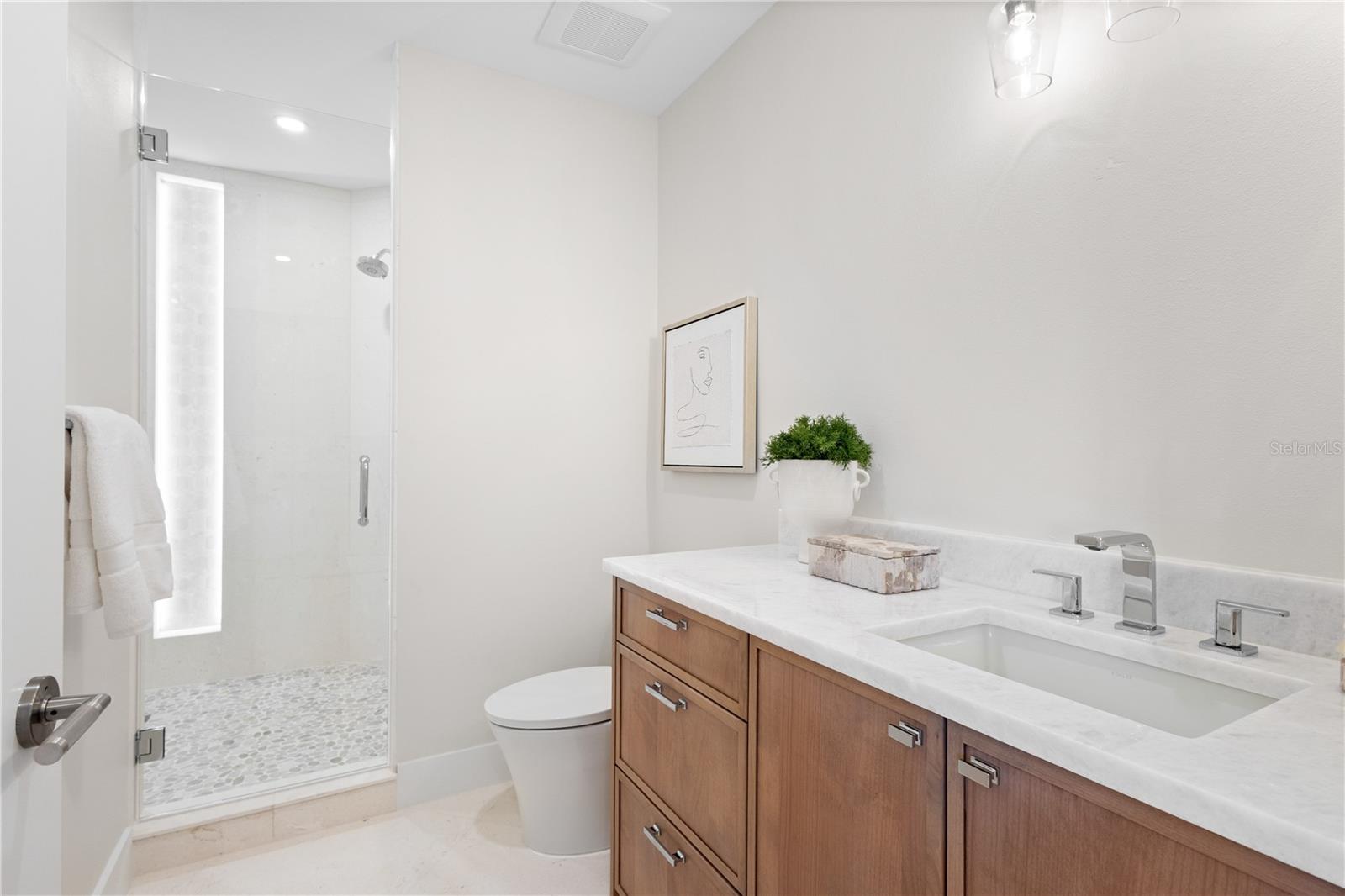 L AMBIANCE 1 - Residential