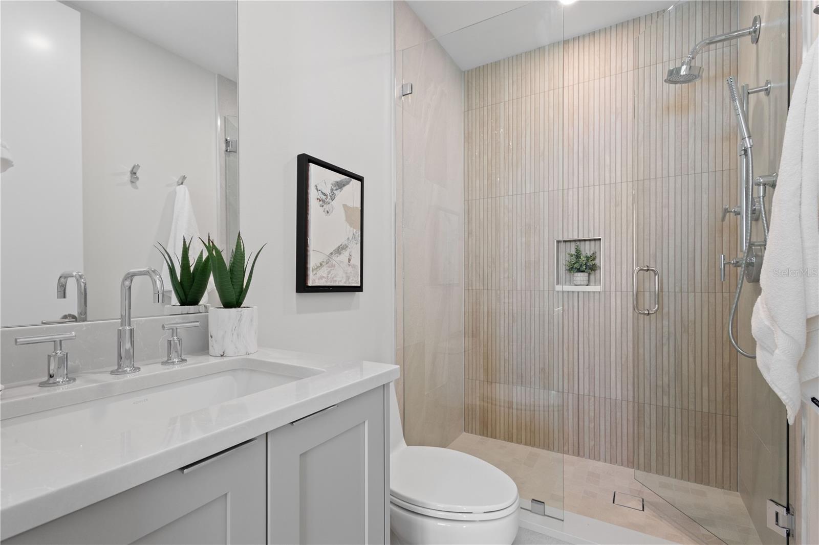 L AMBIANCE 1 - Residential