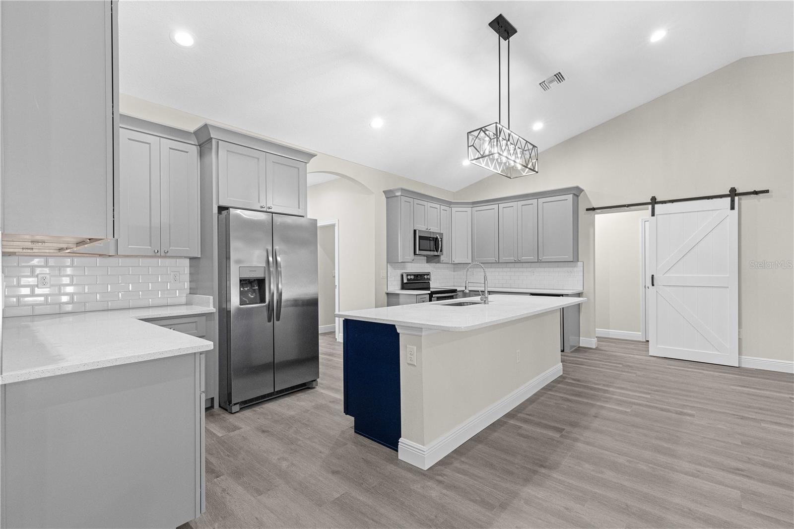 ROLLING HILLS UN 01 - Residential