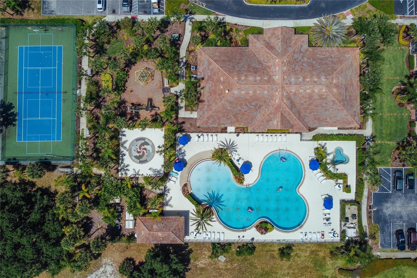 OAKWATER CONDO PH 2-6 - Residential Lease