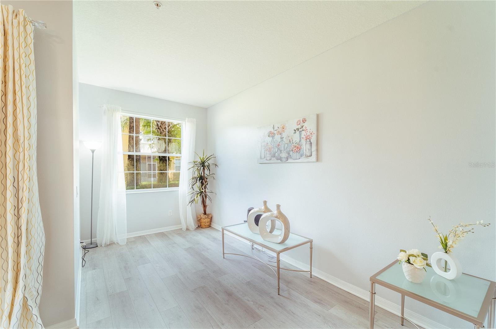 OAKWATER CONDO PH 2-6 - Residential Lease