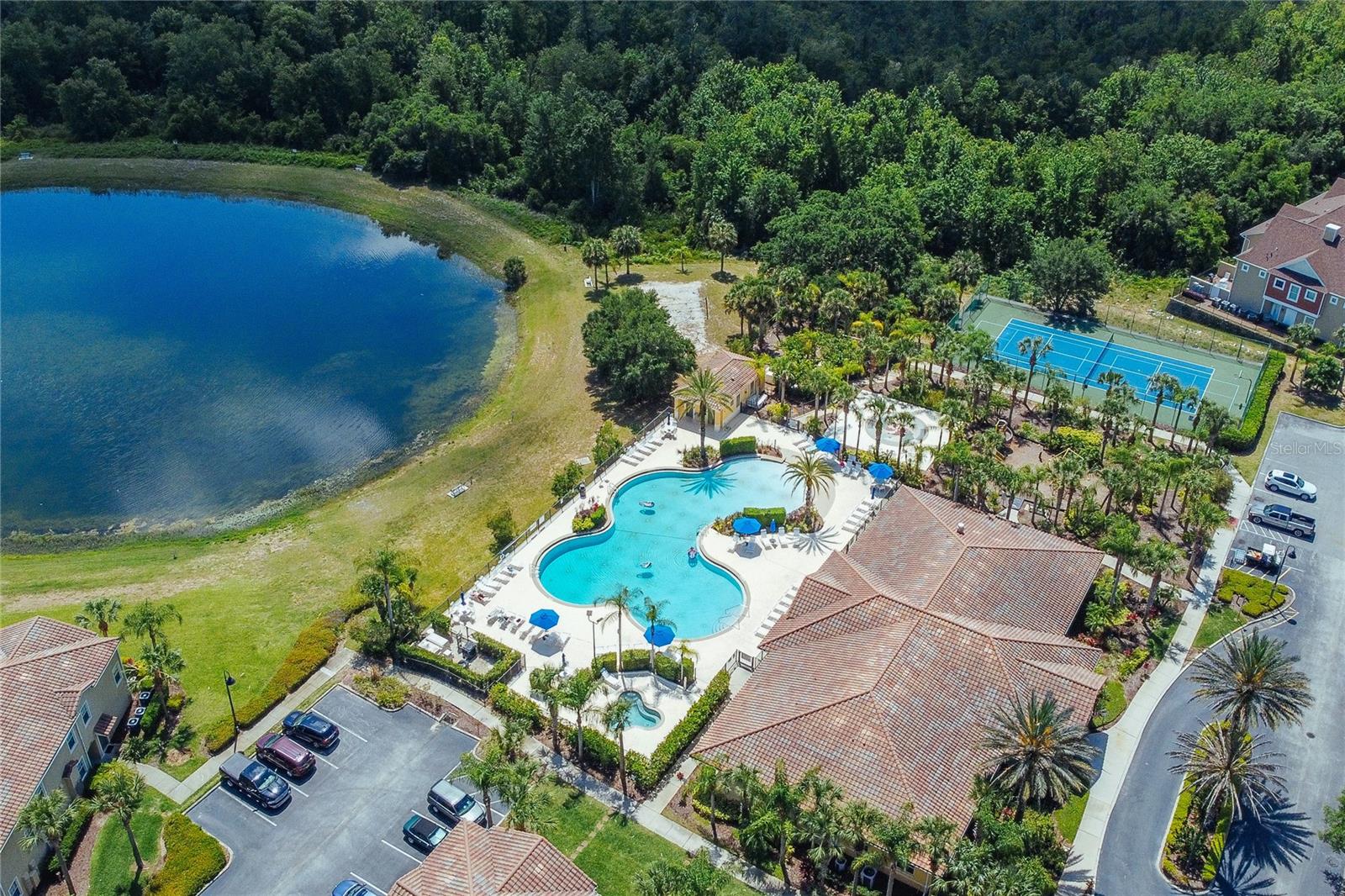 OAKWATER CONDO PH 2-6 - Residential Lease