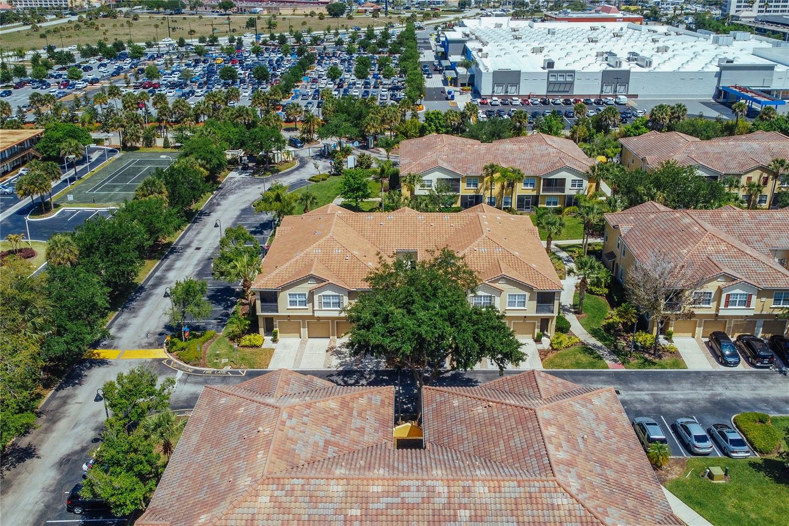 OAKWATER CONDO PH 2-6 - Residential Lease