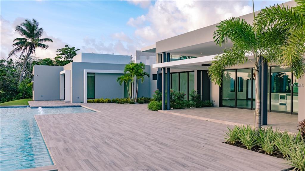 DORADO COUNTRY ESTATES - Residential