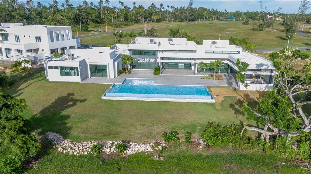 DORADO COUNTRY ESTATES - Residential