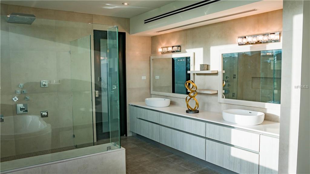 DORADO COUNTRY ESTATES - Residential