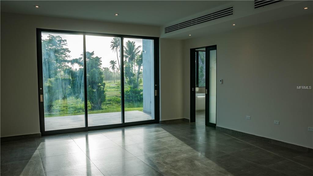 DORADO COUNTRY ESTATES - Residential