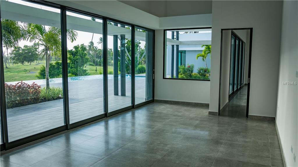 DORADO COUNTRY ESTATES - Residential