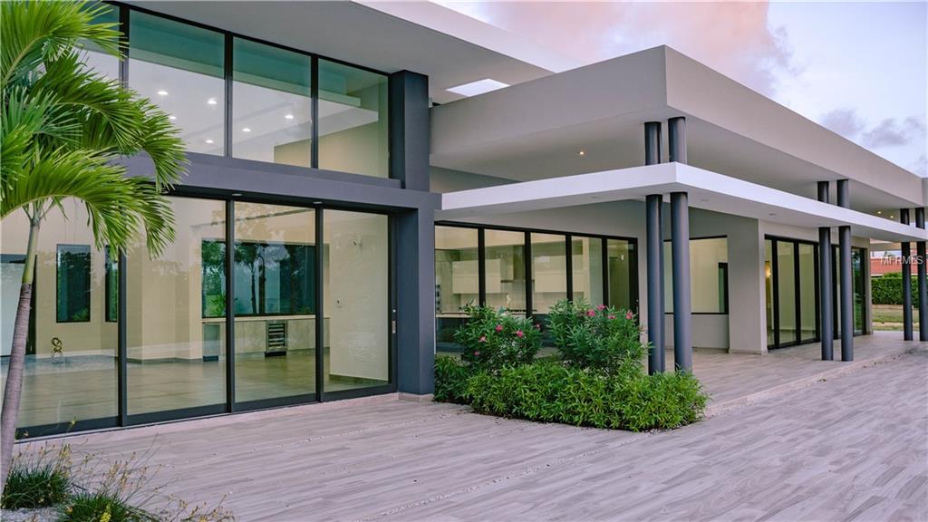 DORADO COUNTRY ESTATES - Residential