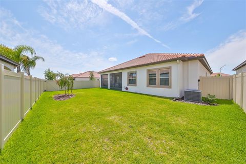 A home in WIMAUMA