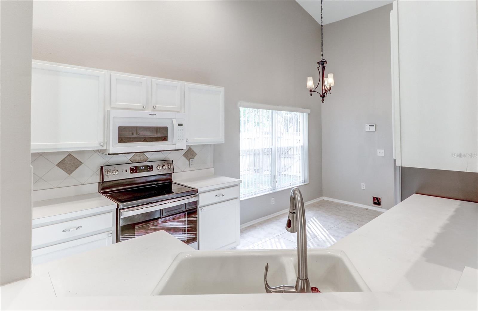 QUAIL HOLLOW VILLAGE - Residential Lease