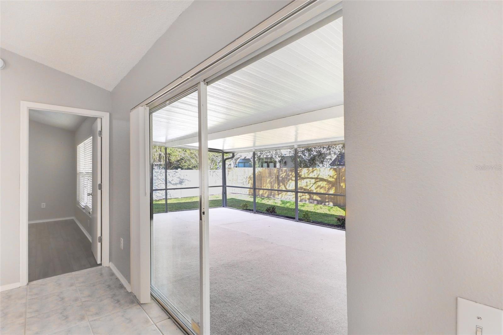 QUAIL HOLLOW VILLAGE - Residential Lease