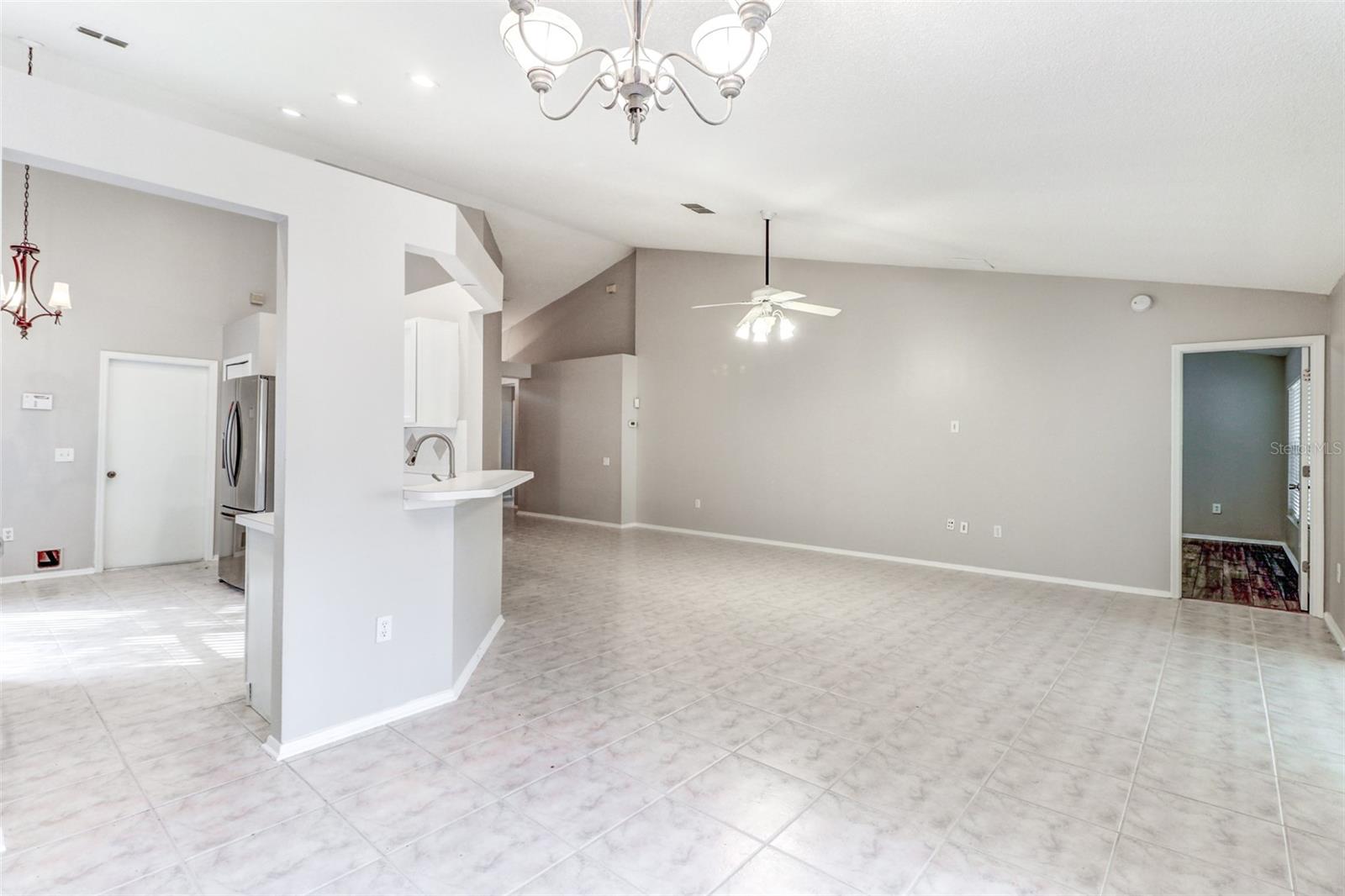QUAIL HOLLOW VILLAGE - Residential Lease