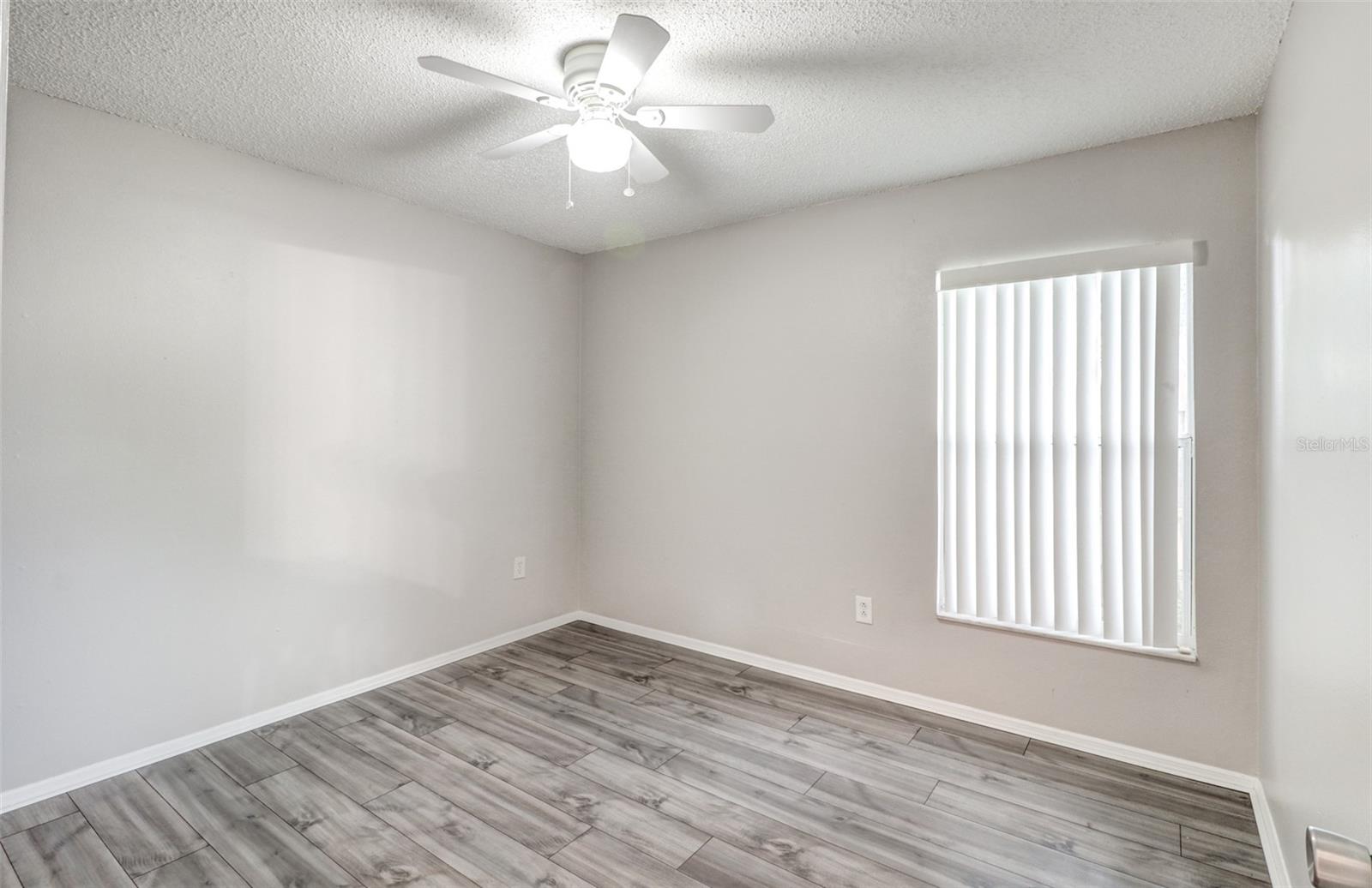 QUAIL HOLLOW VILLAGE - Residential Lease