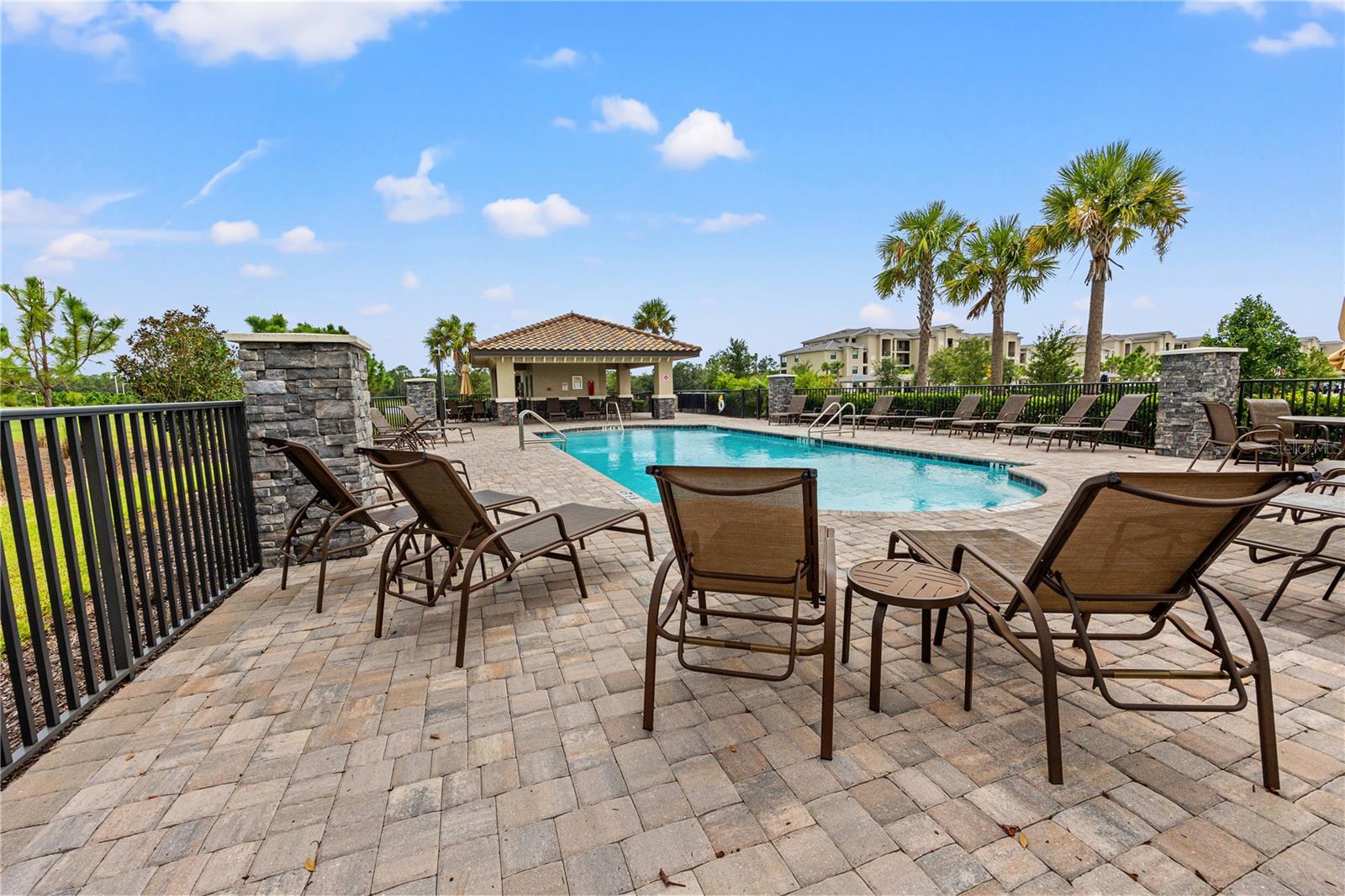 LAKEWOOD NATIONAL - Residential Lease